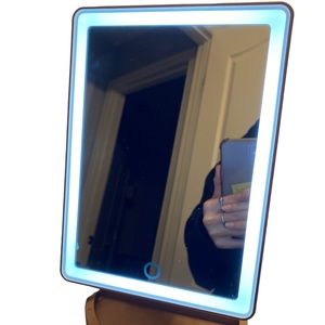 led mirror